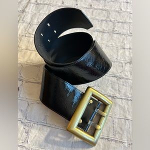 VINTAGE NEWPORT NEWS EASY STYLE WIDE GENUINE LEATHER BLACK TEXTURE BELT SIZE L